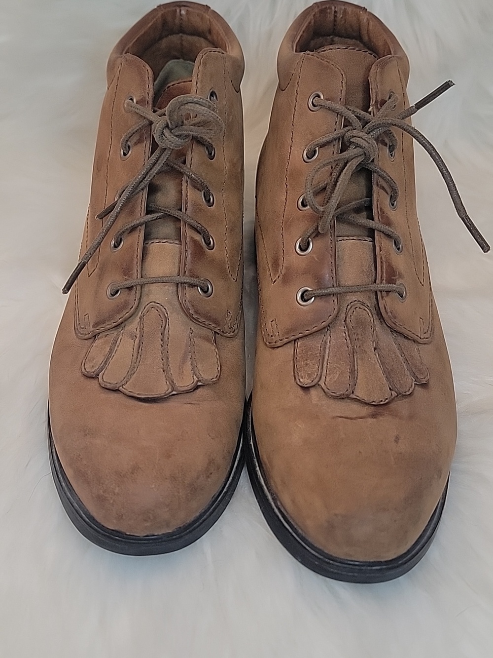 Ariat Tan Leather Chukka Lace-Up Boots. Size 6.5B. Style 12225 - Picture 2 of 9